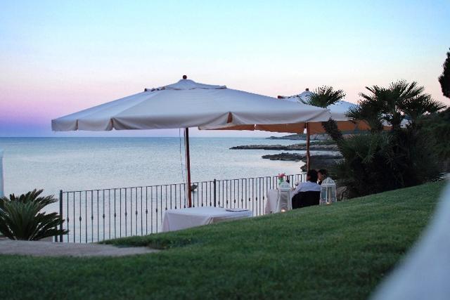 sardinie - hotel punta negra ligt aan zee in alghero (2).jpg