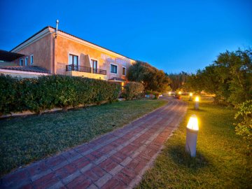 4. gardens in front of the hotel.jpg