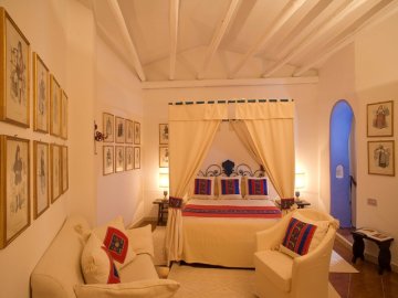 hotels-sardinie-hotels-su-gologone-oliena (2).jpg