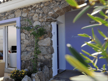 overnachten-in-castelsardo-sardinie-hotel-bajaloglia (1).png