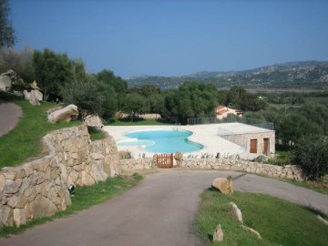 hotel cannigione - noord sardinie - s'olias sardinia4all (2).jpg