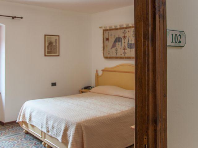 hotel-sa-mola-bonarcado-sardinie (2).jpg