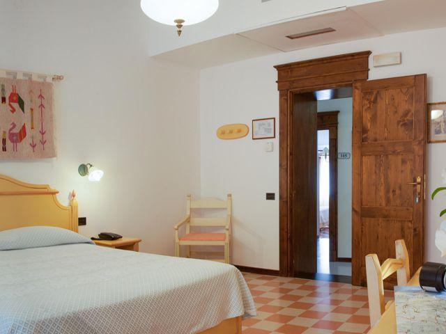 sardinie-appartementen-kamers-sa-mola-country-hotel.jpg