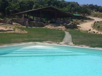 appartement-sardinie-met-zwembad-san-pantaleo.jpg
