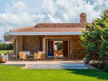 villa sardinie aan het strand.png