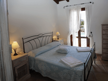 groot-vakantiehuis-sardinie (1).png