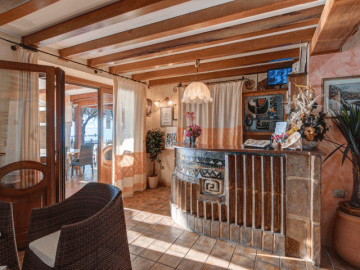la conchiglia - hotel in de gezellige havenstad cala gonone (2).png