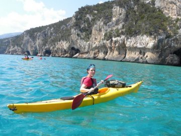 excursies sardinie - trekking en kayak sardinie - sardinia4all (1).jpg