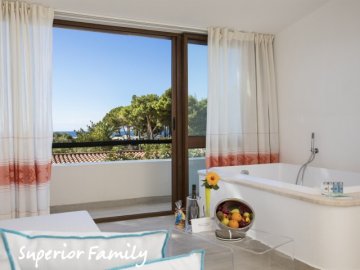 hotel cormoran superior family 3.jpg