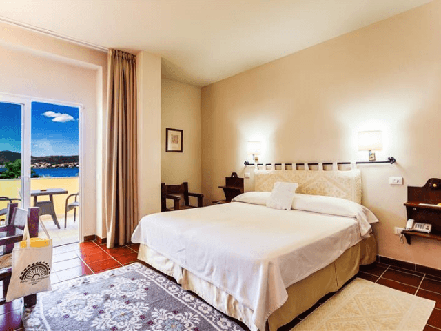 hotel villa margherita - golfo aranci -sardinie (16).png