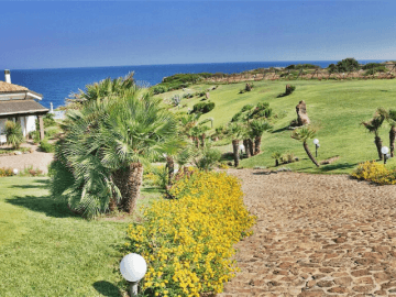 zeezicht villa in noord sardinie - sardinia4all (2).png