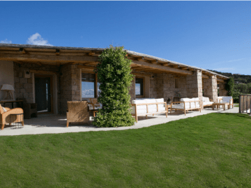 villa abbiadori - costa smeralda - sardinia4all (2).png