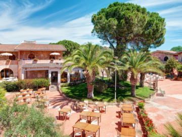 apartments piazza italia costa rei - sardinia4all (8).png