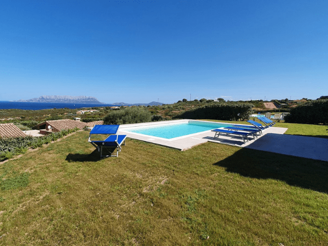 vakantiehuis met zwembad in golfo aranci - sardinie (28).png