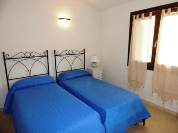 vakantiehuis met zwembad in golfo aranci - sardinie (11).png