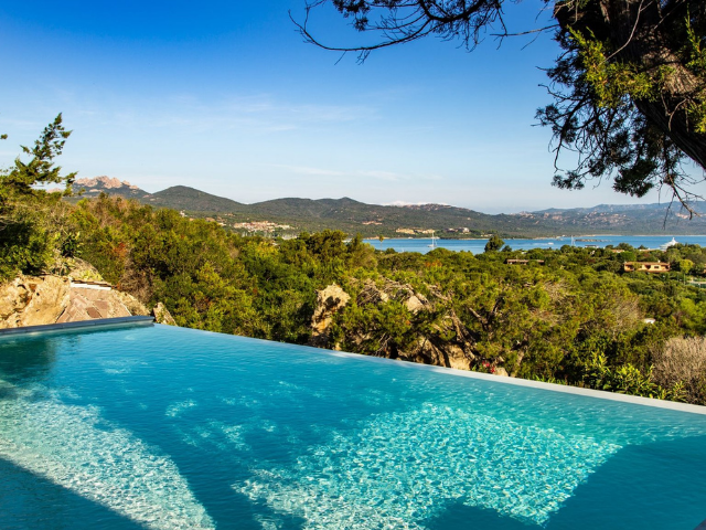 vakantiehuis sardinie - villa smeralda met zwembad (18).png