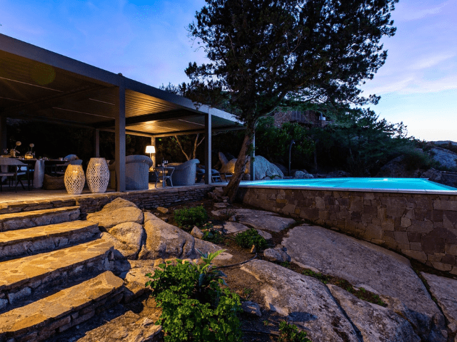 vakantiehuis sardinie - villa smeralda met zwembad (50).png