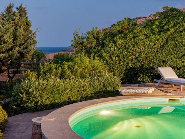 vakantiehuis met zwembad - costa paradiso - sardinie - sardinia4all (23).png