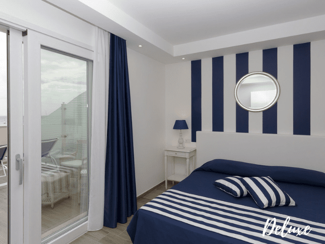 hotel nautilus - deluxe room - sardinia4all (4).png