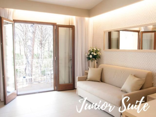 adults only hotel corte rosada junior suite - sardinien 2023 - sardinia4all (1).jpg
