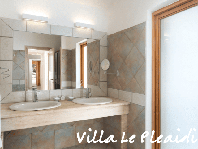 villa le pleiadi with pool - isola rossa - sardinie (12).png