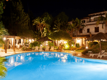 Nora Club hotel 2023