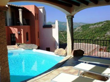Zwembad - Hotel Arathena - San Pantaleo - Sardinië