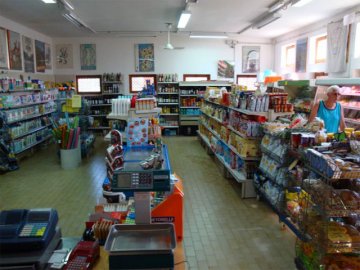 Supermarkt - Vakantiepark & Camping Torre del Porticciolo in Alghero - Sardinië