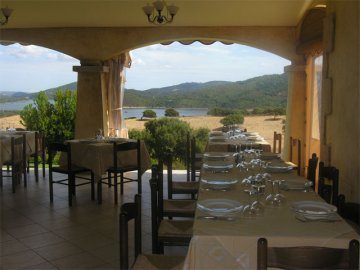 Terras - Hotel Funtana Abbas in Sardini&euml; 