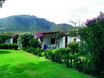 bungalow_sardinie_aanzicht